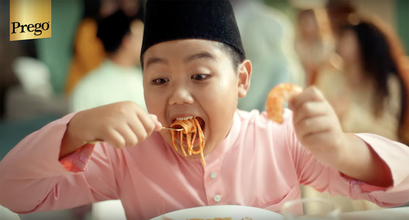 MBCS creates ‘Mak-ster Chef’ spot for Prego’s Raya festive season celebration MBCS