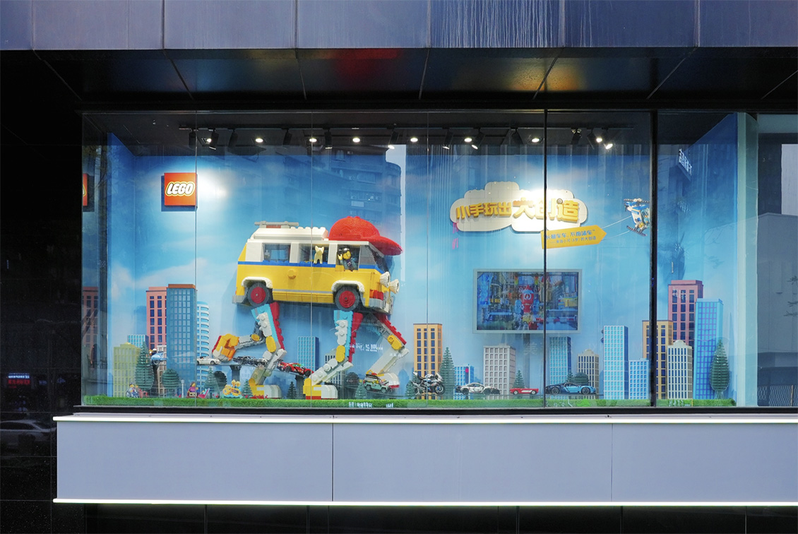 LEGO China turns kids’ ideas into giant LEGO model window displays nationwide