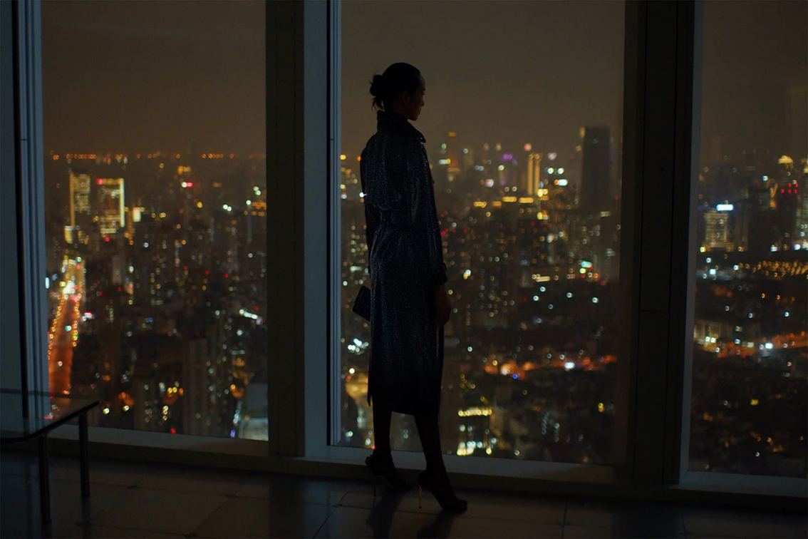 Tom Ford’s Winter 24 campaign takes the audience through the vibrant city of Shanghai