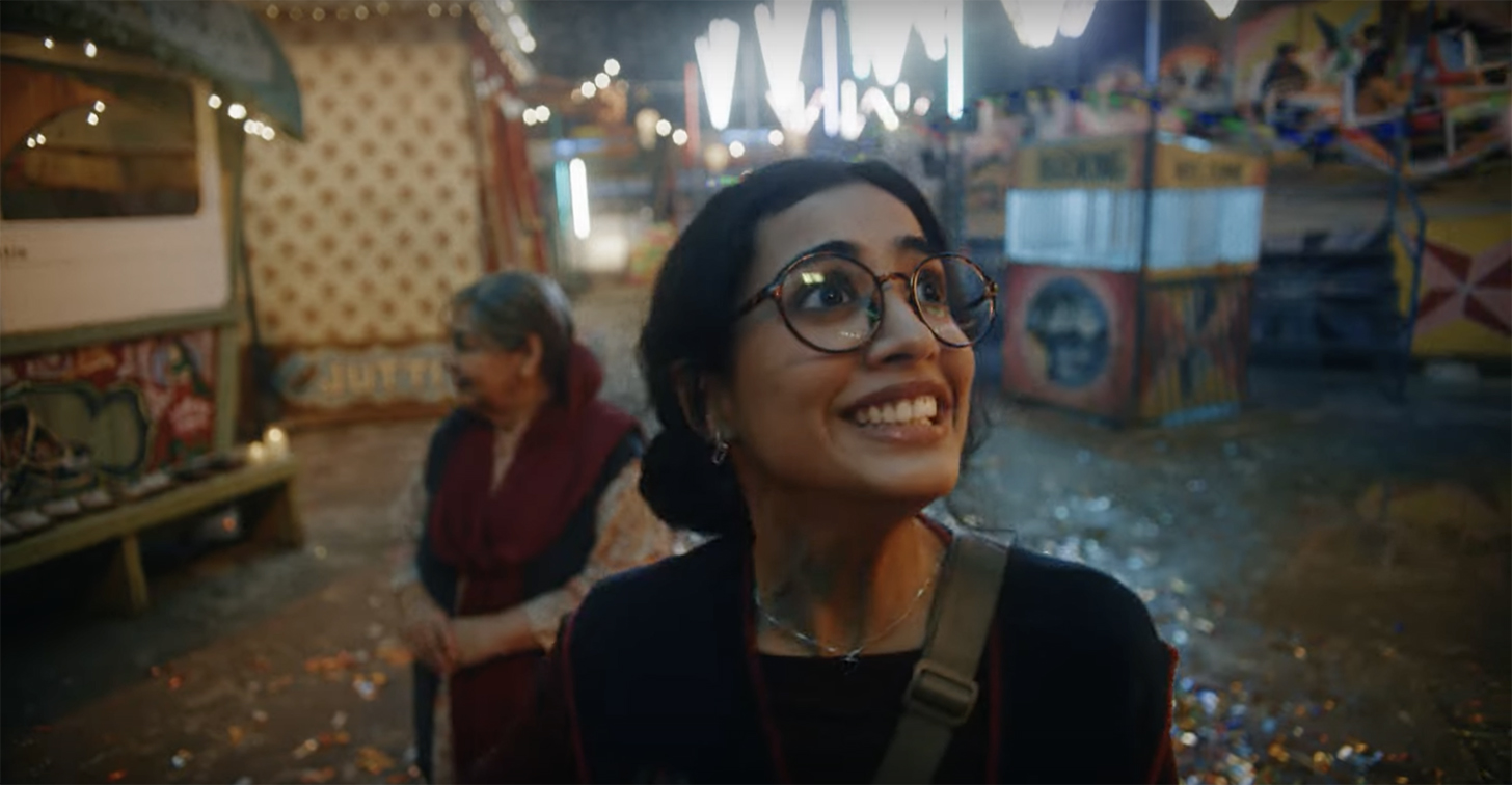 Lowe Lintas India showcases the convenience of Google Shopping through Diwali campaign