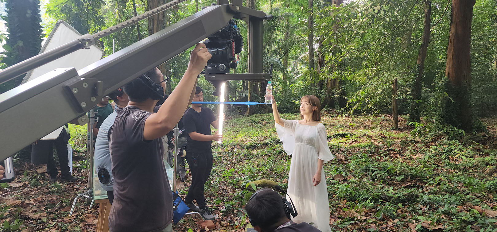 Spritzer and Koe Yeet make hydration the key to unlocking beauty from within via new THE SHOUT GROUP/FCB SHOUT Malaysia spot