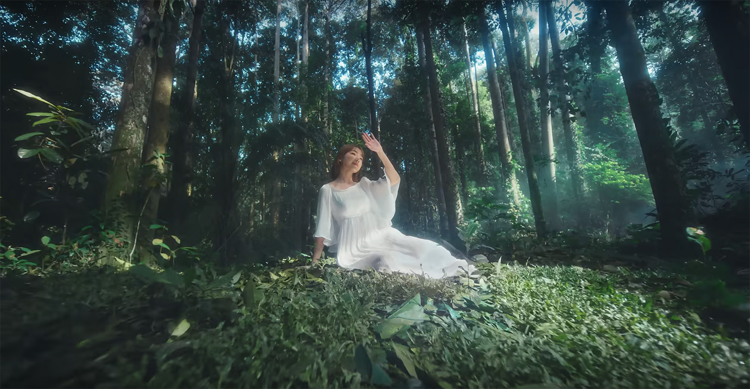 Spritzer and Koe Yeet make hydration the key to unlocking beauty from within via new THE SHOUT GROUP/FCB SHOUT Malaysia spot