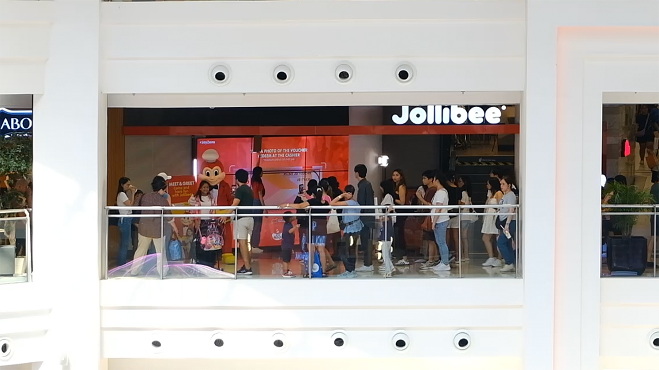 Jollibee and GIGIL METAMA’s ‘Joy Meter’ turns smiles into discounts across the Philippines