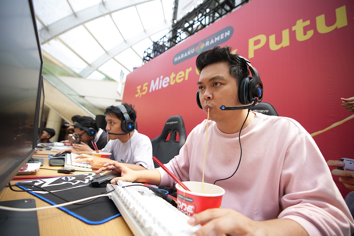 Haraku Ramen and BLKJ Havas allow gamers to eat without pausing via “The One Noodle”