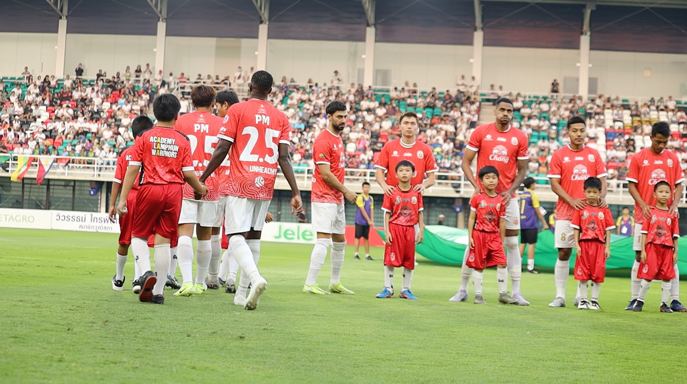 Flash Bomber raises awareness of Thailand’s air pollution crisis with Lamphun Warriors F.C. via new “The Air Pollution Jersey” campaign