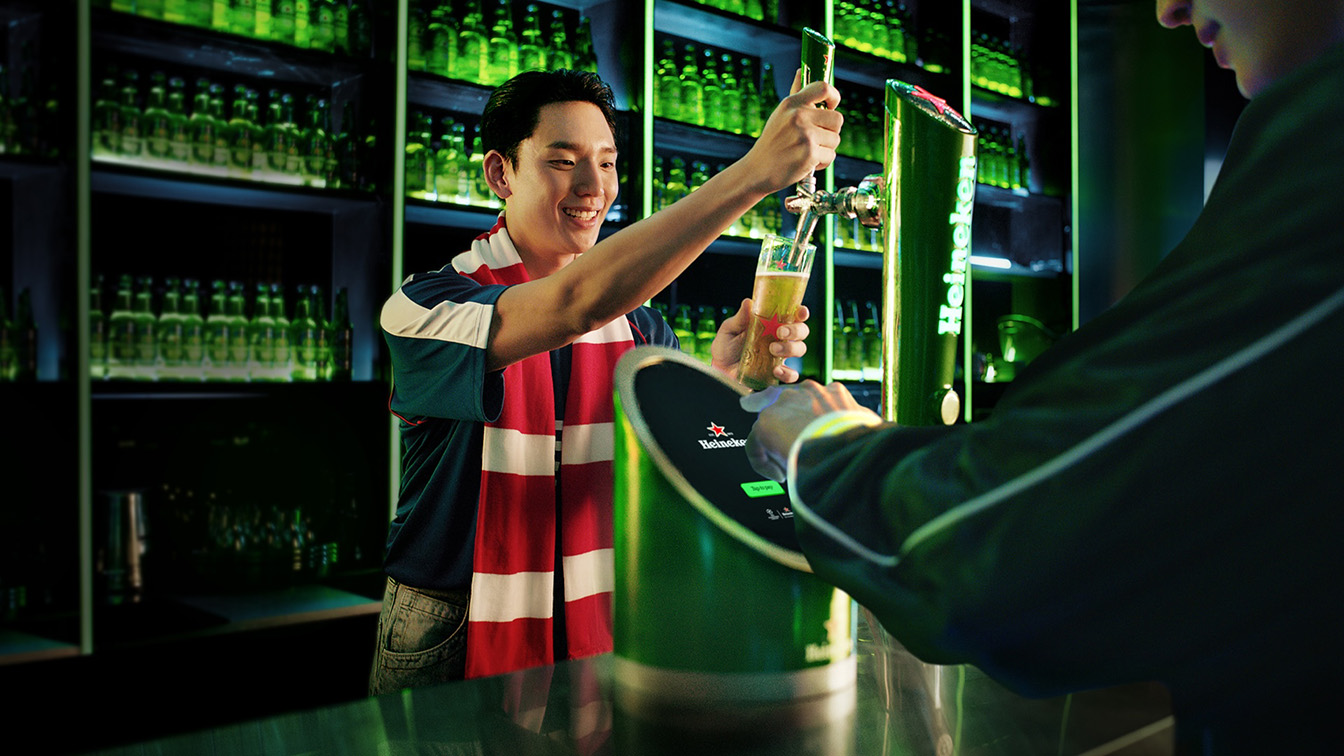 Heineken and LePub Singapore launch ‘Trust Bars’ in Seoul for early morning UEFA matches