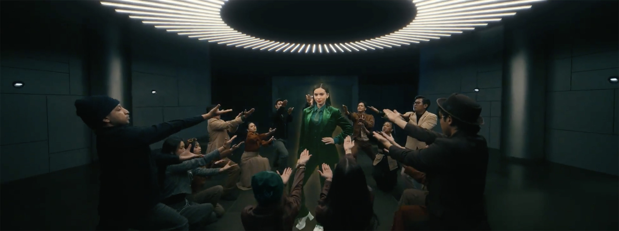 Komix partners with Salvo Jakarta for new cough remedy spot featuring Dustin Tiffani