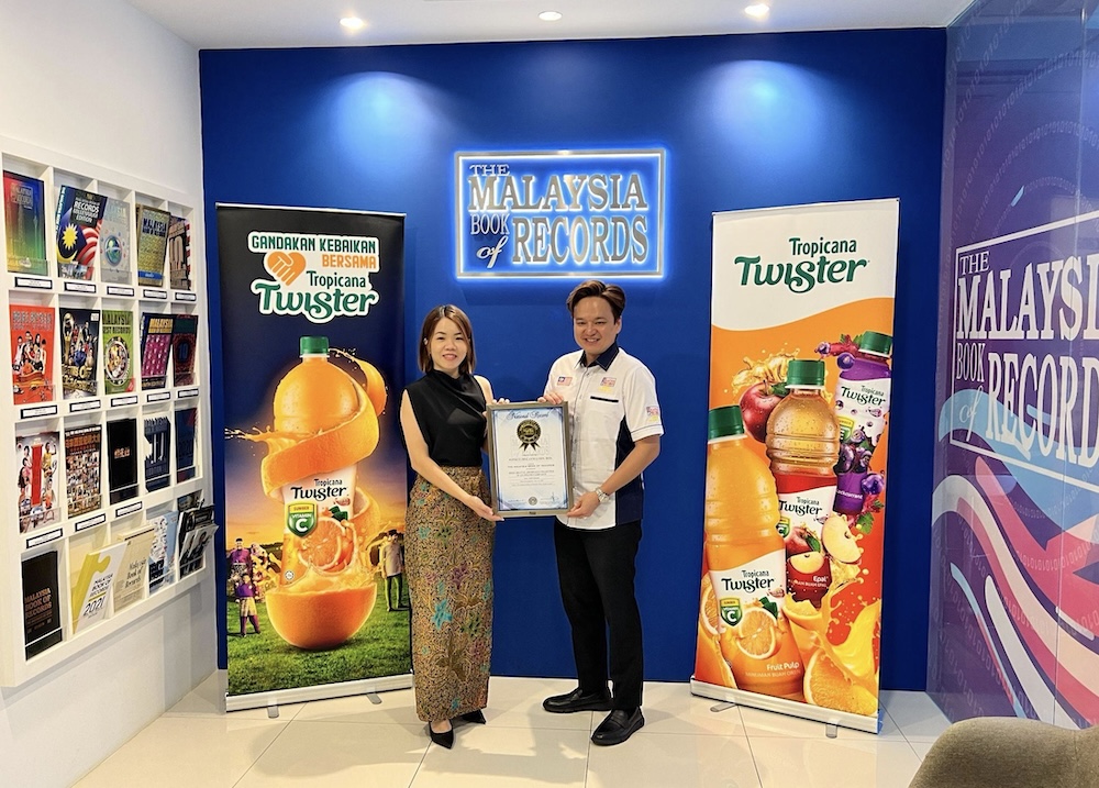 The Shout Group celebrates success of Tropicana Twister’s ‘Multiply The Goodness’ campaign with historic entry in the Malaysia Book of Records
