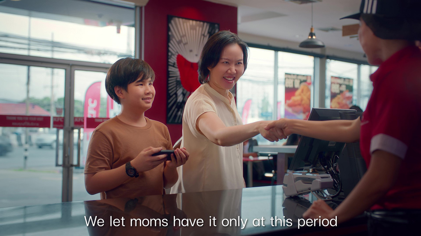Thai Moms’ negotiation skills shine through in KFC Thailand’s “Mom-Approved Price” film