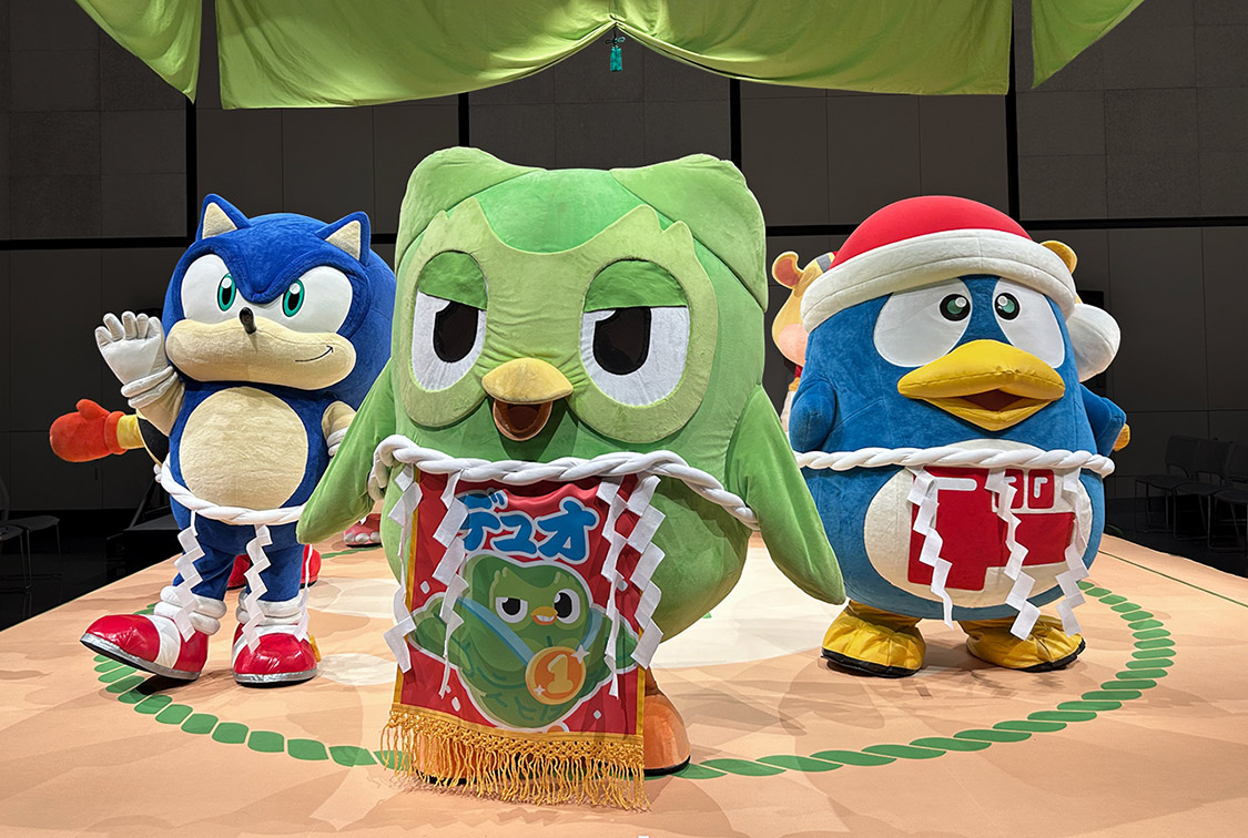 Duolingo’s Duo battles Japan’s beloved mascots in sumo-themed campaign via UltraSuperNew