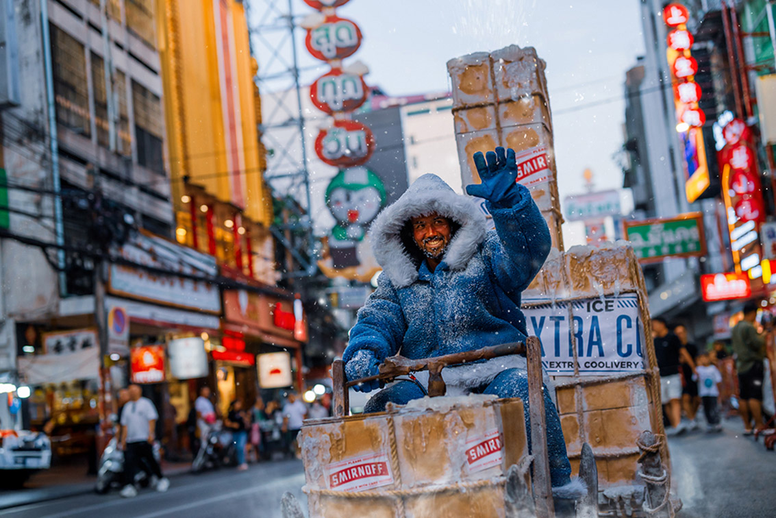 Youngster BKK freezes Bangkok with ‘Extra Coolivery’ stunt for Smirnoff Ice Extra Cool