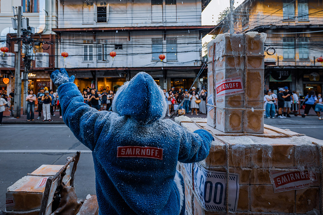 Youngster BKK freezes Bangkok with ‘Extra Coolivery’ stunt for Smirnoff Ice Extra Cool