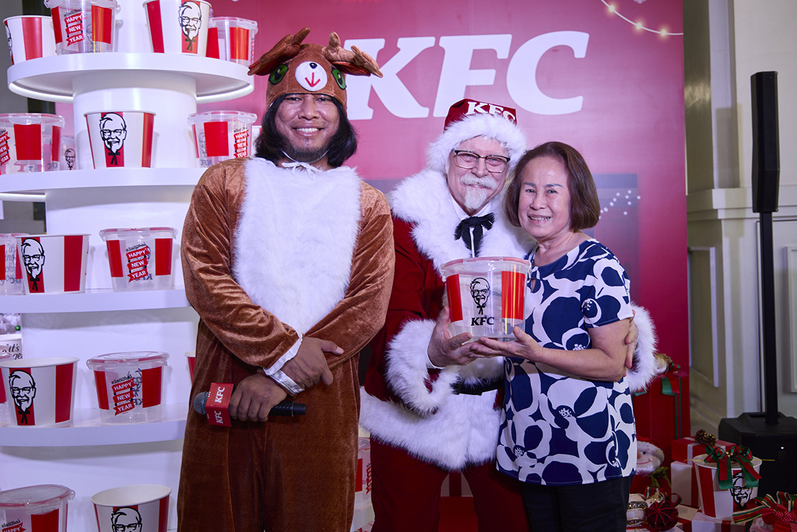 Colonel Sanders becomes ‘Sanders Claus’ in KFC Thailand’s new holiday campaign