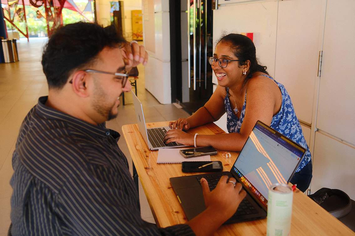 Yip Su Ann and Seth Low take top prize at ‘On the Spot’ Singapore competition winning places to LIA’s Creative LIAisons in Las Vegas