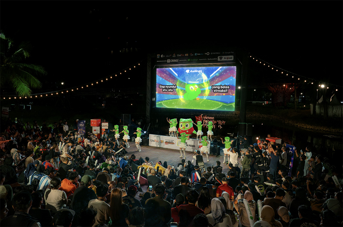 Duolingo and Innocean hijack halftime to revive learners’ streaks in Indonesia
